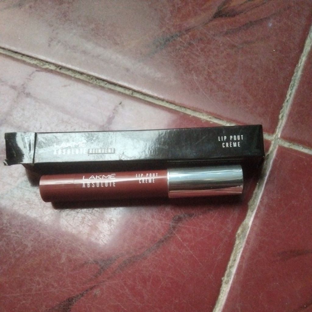 Lakme absolute & Lakme 9T05 primer matte
