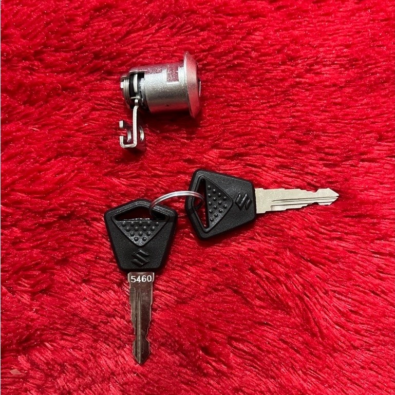 KUNCI JOK JOG SADEL BELAKANG SPIN SKYDRIVE 125 ASLI ORI SGP TERLARIS 95700-09G50-000