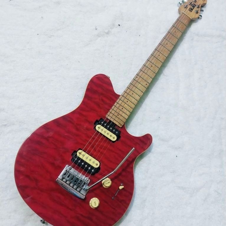 Gitar sterling By musicman Red SUB AX3 trans red