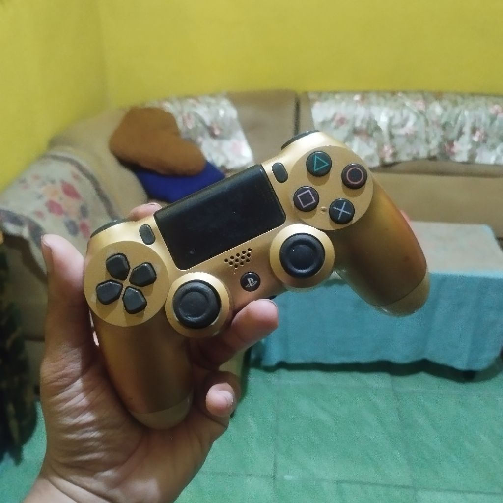 stik om ps 4