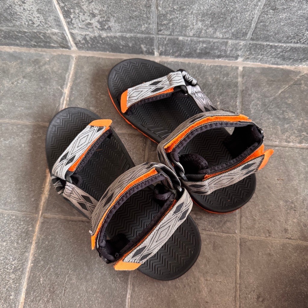 Preloved Eiger Sandal Gunung Eiger