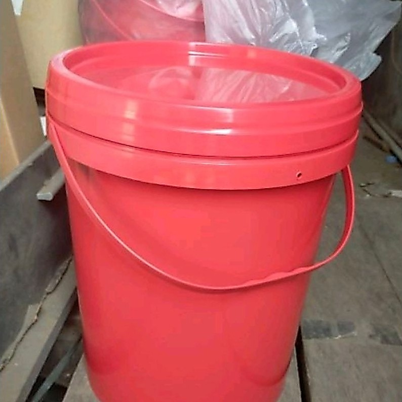 Ember Plastik/Tutup/Pail/Cat/20 Liter/25 kg/ MERAH
