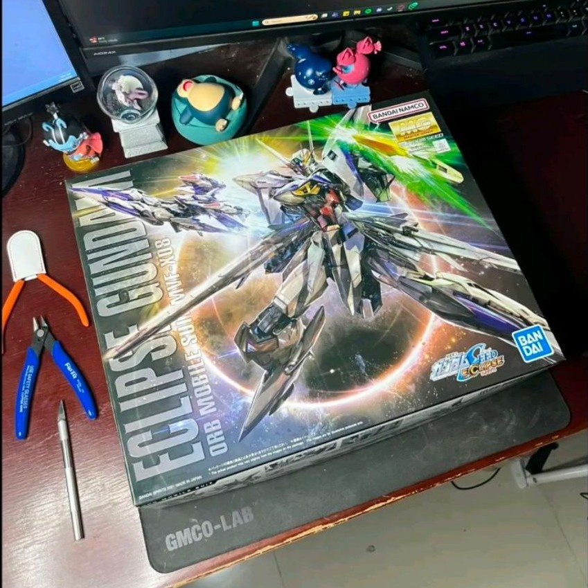 Bandai Master Grade 1/100 MG Eclipse Gundam 61919 in Gundam seed destiny Freedom 2.0 premium pbandai