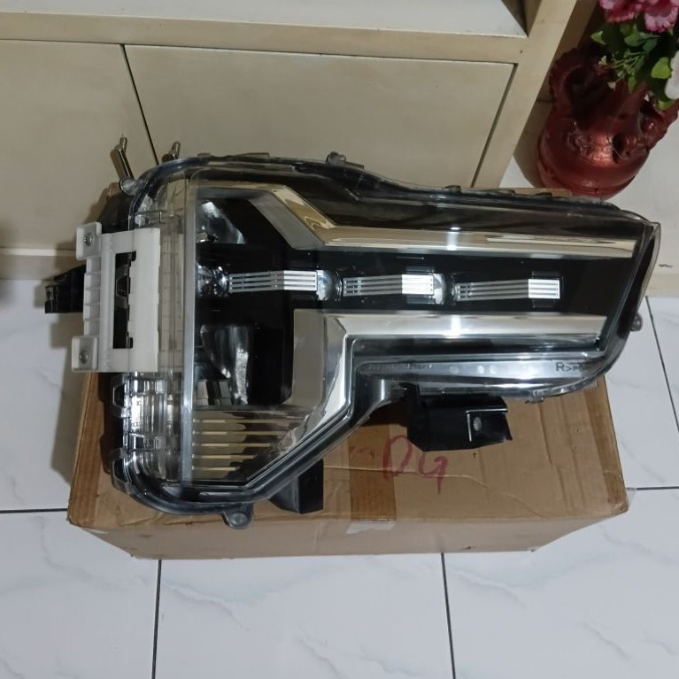 headlamp xpander led kanan original