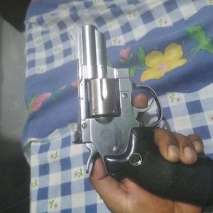 mainan airgun Revolver
