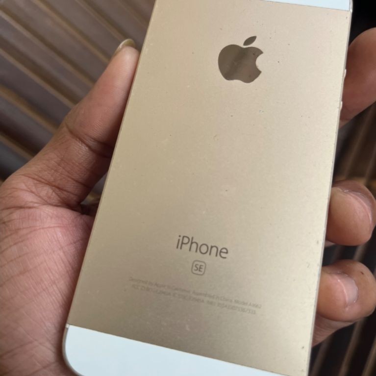 IPHONE SE 32GB (GAMBLING)
