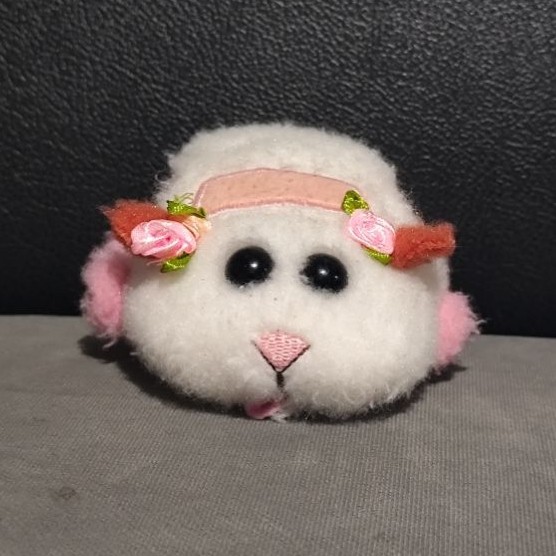 Plush Wedding Molcar Pui Pui Molcar