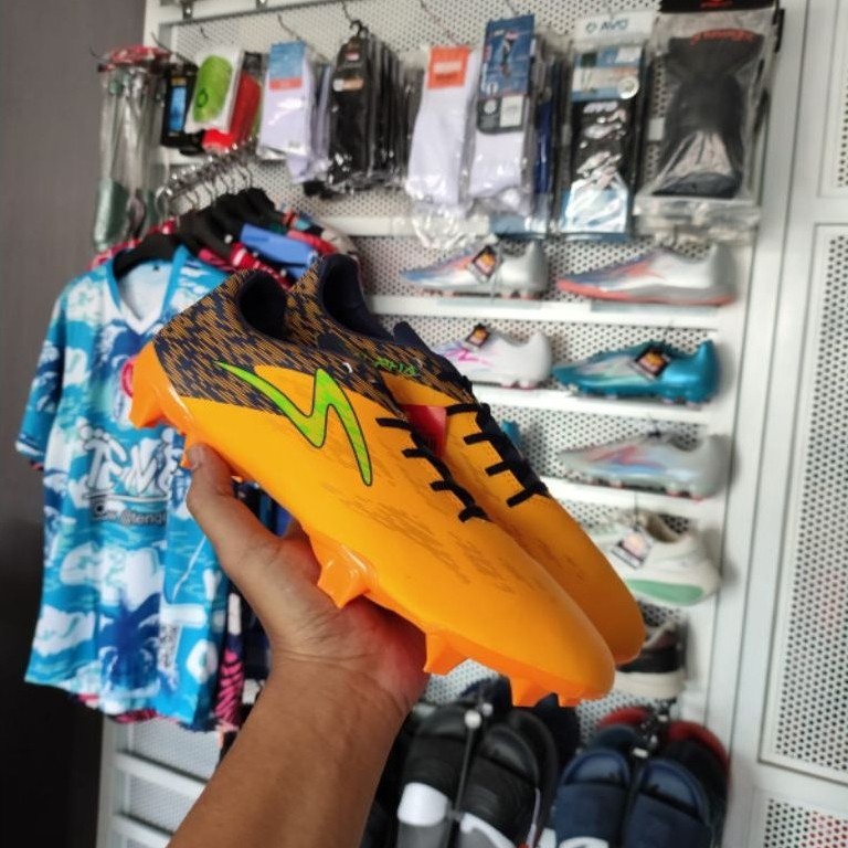 SPECS Accelerator Alpha Pro FG