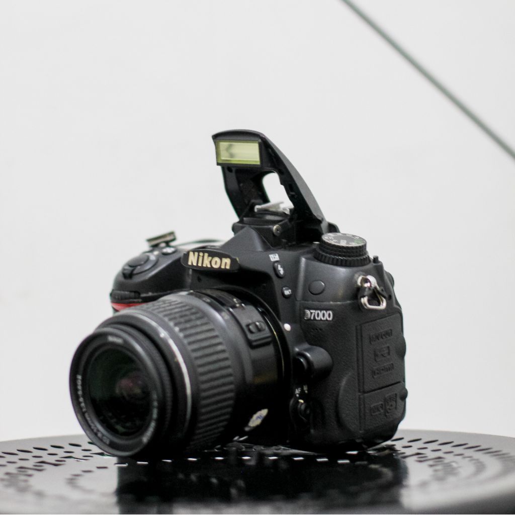KAMERA NIKON D7000 LENSA KIT 18 55MM VR TERMURAH