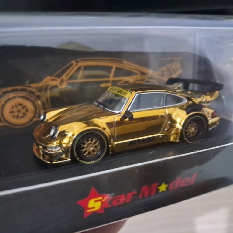 Star Model Porsche RWB 930 (Gold)