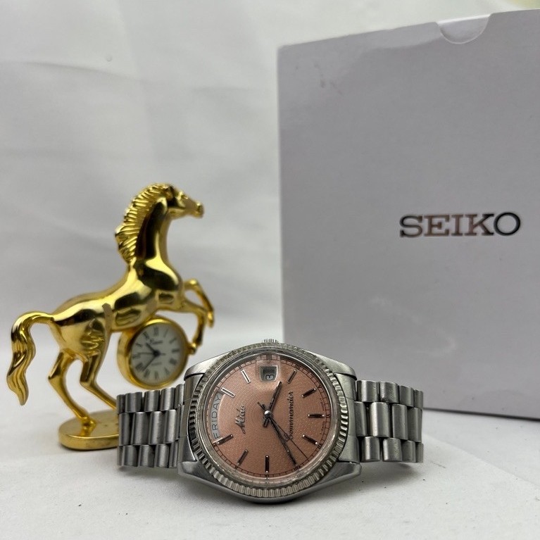 MIDO COMMANDER SALMON DIAL