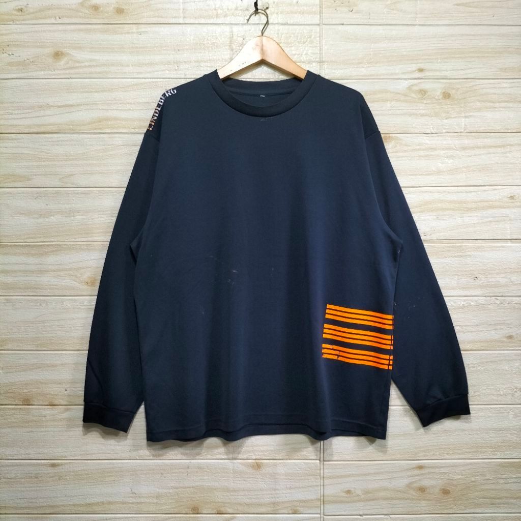 A233. Kaos Jersey LINDEBERG  Size XL  LD122