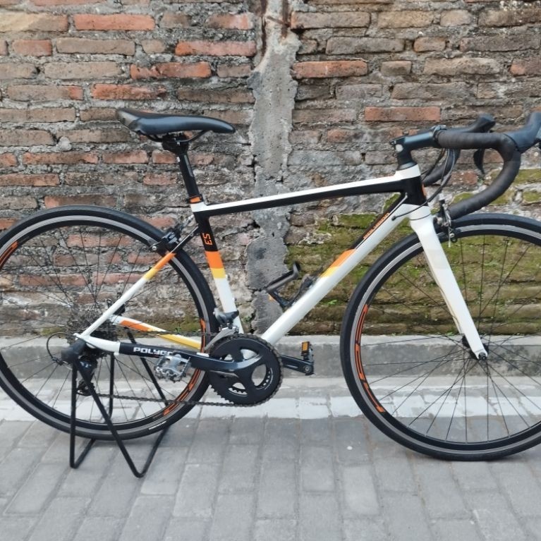 Roadbike Polygon Stratos S3 Jerman Size S Upgrade Free hub Strummer