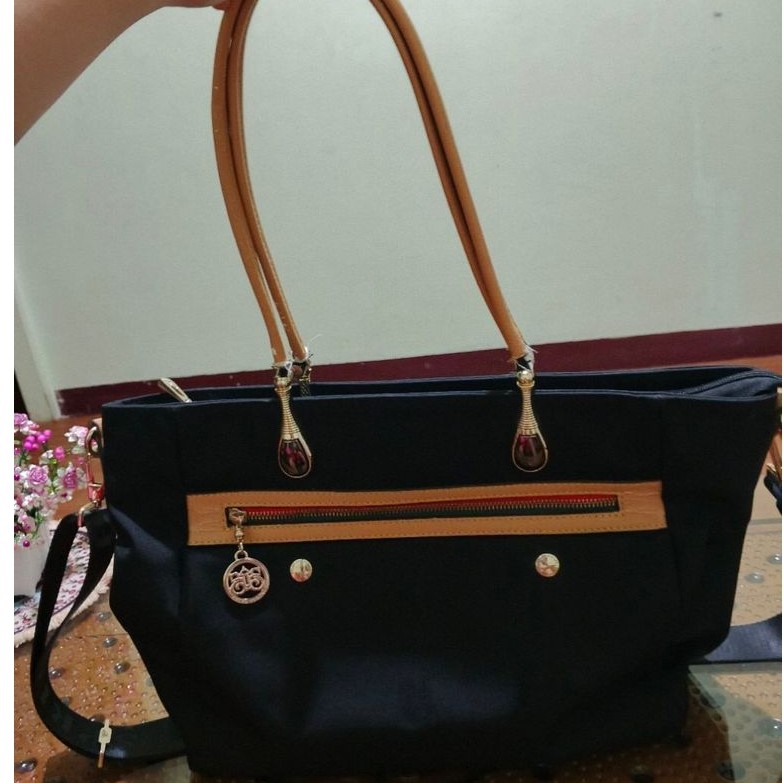 [Baca Deskripsi] Tas Helen Spring Leather Series (preloved)