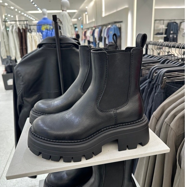Sepatu Boots Pria Zara