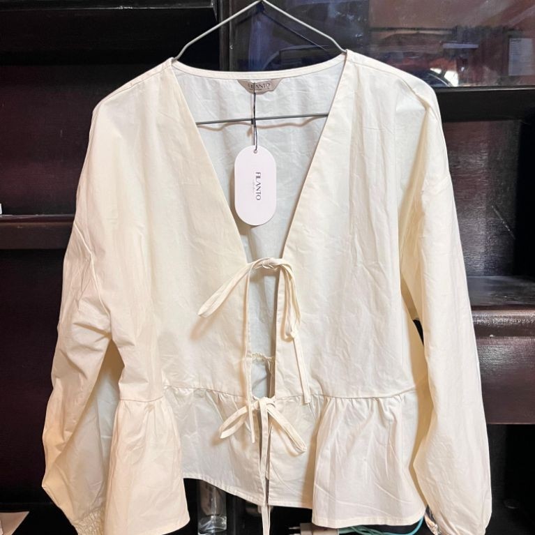 [SALE] OUTER CROP FILANTO ORIGINAL NEW