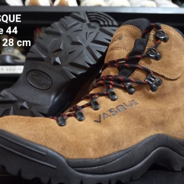 sepatu outdoor VASQUE