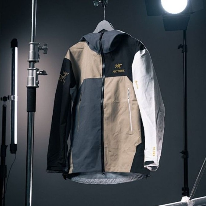 Arcteryx x Beams Beta LT Gorpcore Hiking Jacket Multicolor Black