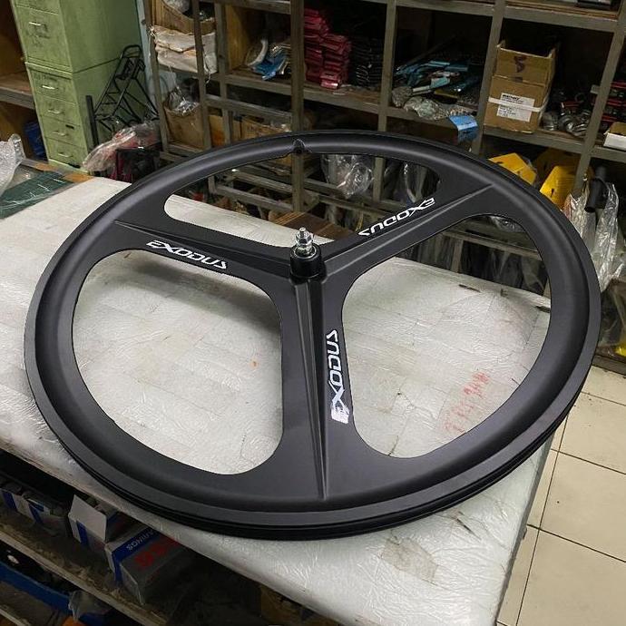 Wheelset Velg Depan Palang Trispoke 700C Alloy Bearing Exodus Putih Dan Hitam Sticker Scotlite Trisp