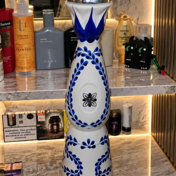Botol clase azul resposado
