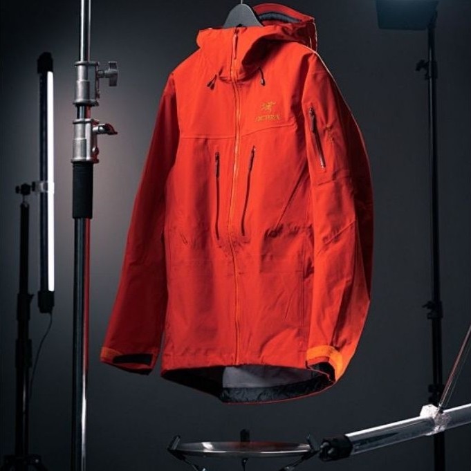 Arcteryx Alpha SV 6 Goretex Hiking Jacket Red