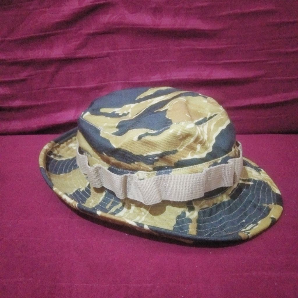 Bonnie Hat / Topi Rimba  US ARMY Navy Seals Tiger Stripe Gold Camouflage Vietnam War Era  ( REPLICA 