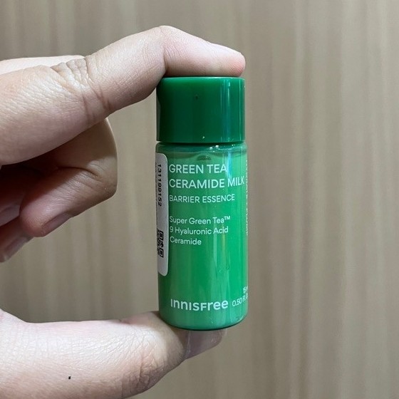INNISFREE GREEN TEA CERAMIDE ESSENCE/ESSENCE INNISFREE/ESSENCE/GREEN TEA ESSENCE