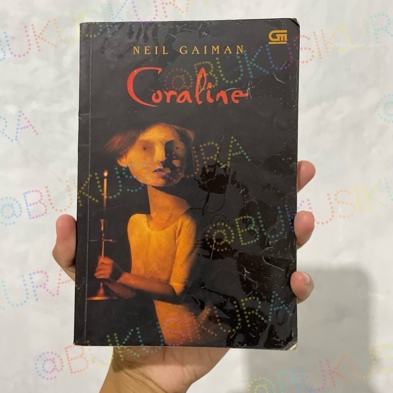 Novel Coraline. Neil Gaiman. Preloved. Langka