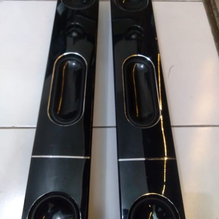 Sepasang speaker tower pasif Polytron PHT 925L