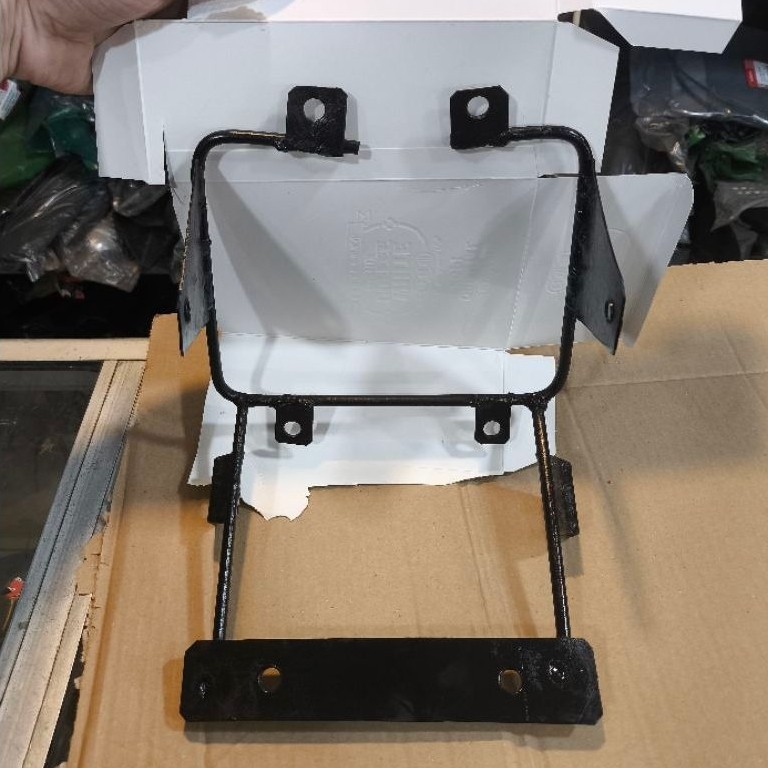 Cadel Breket dudukan Lampu headlamp depan pesek honda cb 150 old Verza tiger megapro modifikasi daym