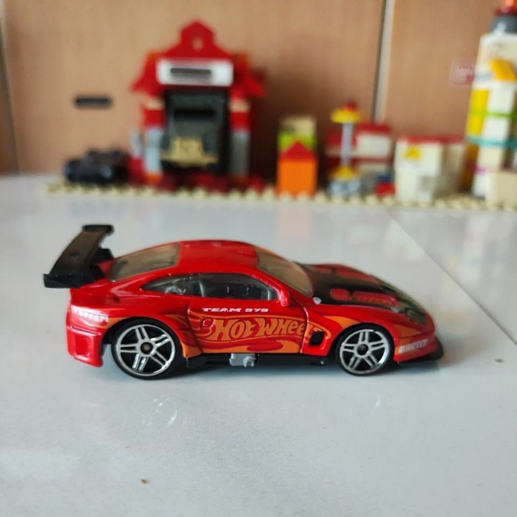 Hotwheels 2005 First Editions Ferrari 575 GTC loose