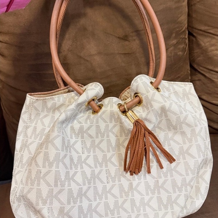 Tas Tote Kulit MK Baby Pink Preloved