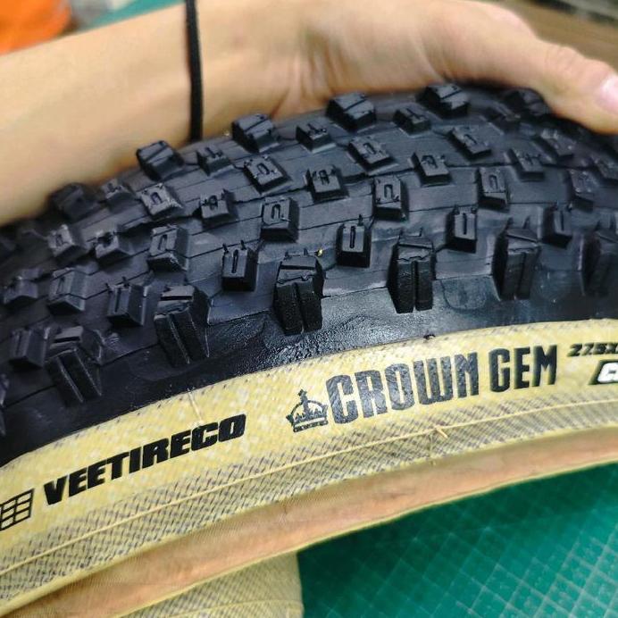 Ready (1 Pcs) Ban Luar 650b 27.5 x 2.35 Vee Tire CO CROWN GEM DDC-Dual Control Compound Skinwall Syn