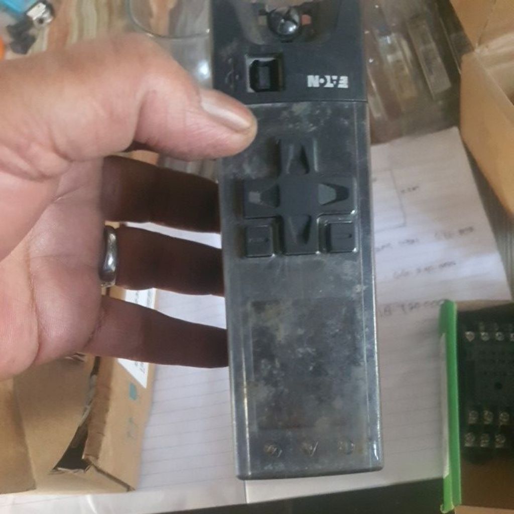 eaton SC200 controller eaton DC power