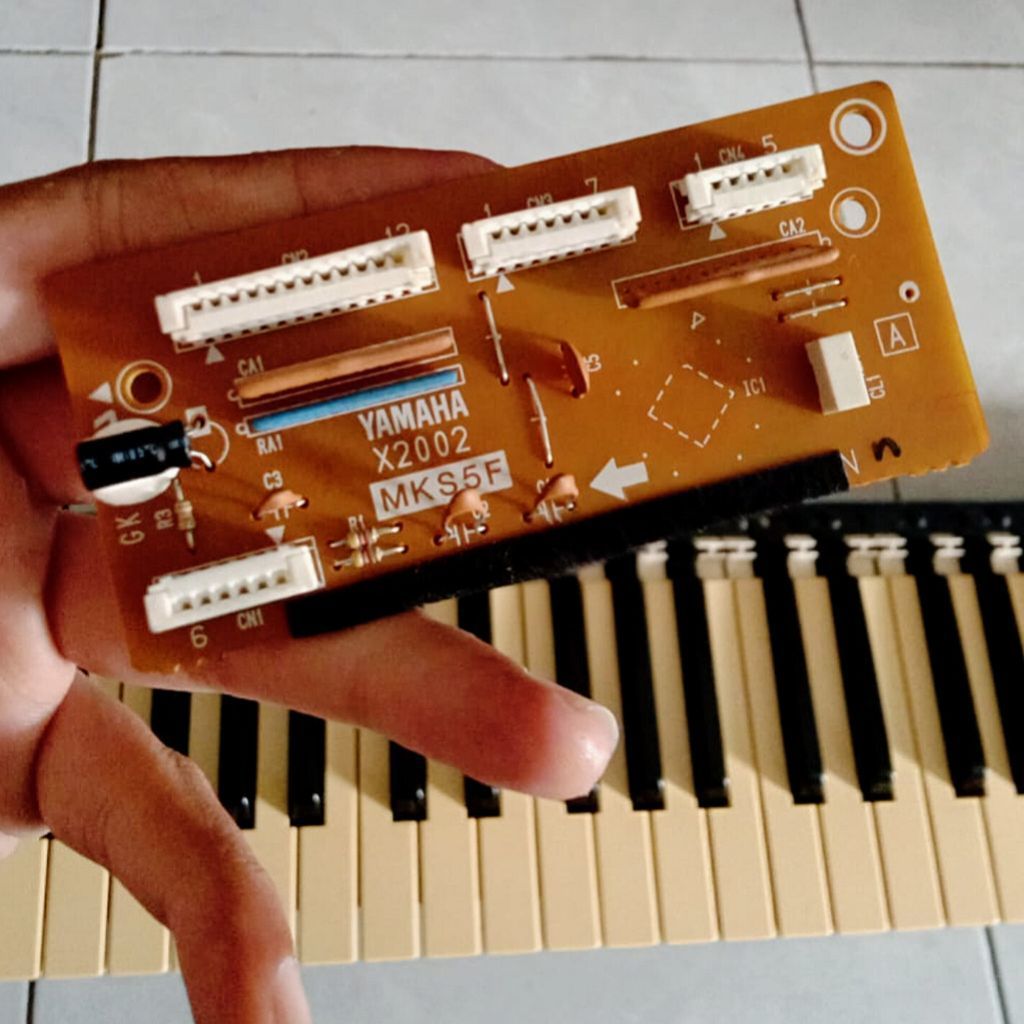 YAMAHA IC EMKS Keyboard PSR 1000/2000 PSR 1100/2100 100g