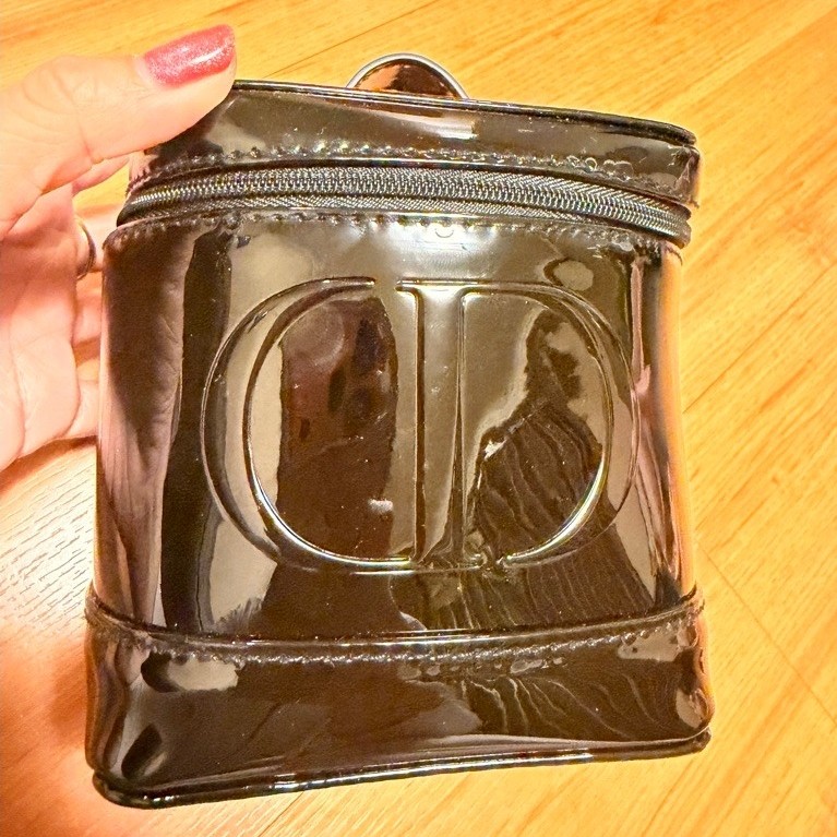 pouch DIOR limited black edition (free gift pembelian minimum 10 juta)