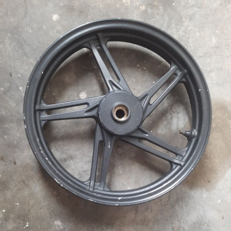 Velk beat new warna hitam (cat velg ori) (depan saja)