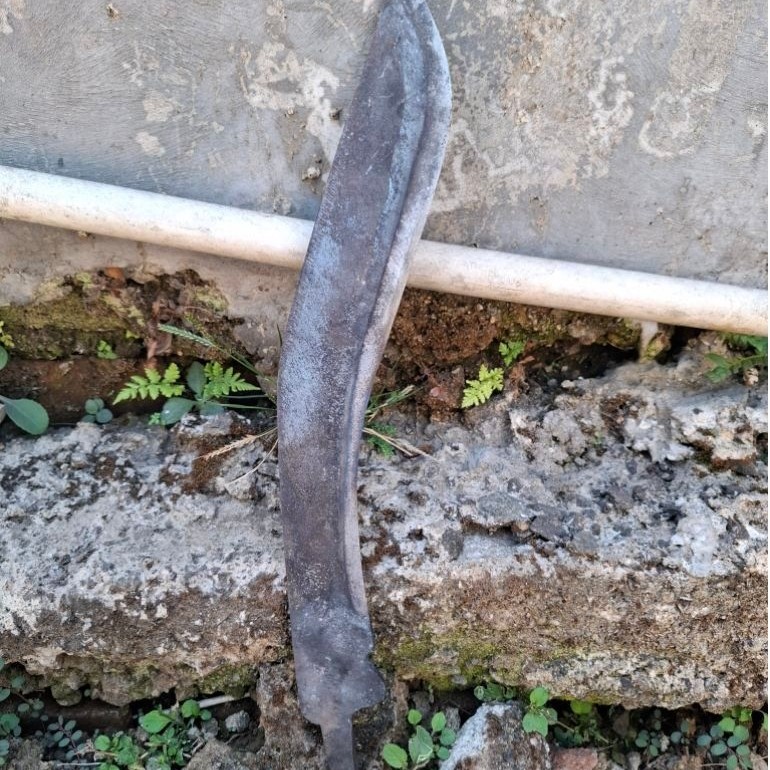 mentahan kukri