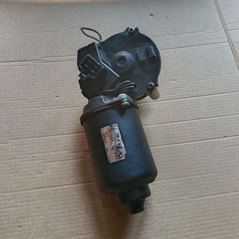 motor penggerak atau wiper kijang super original