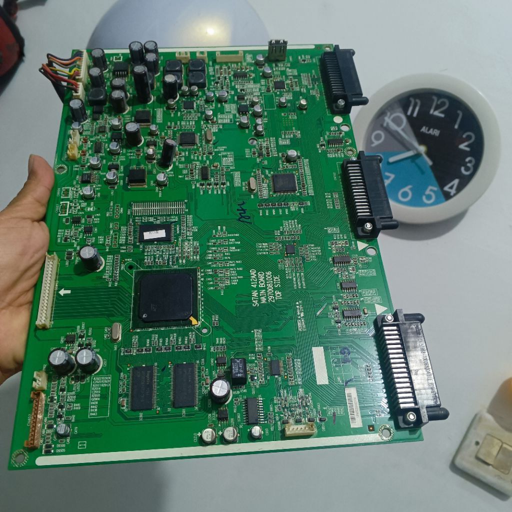 Motherboard chip 1 ukuran besar bahan lebur emas