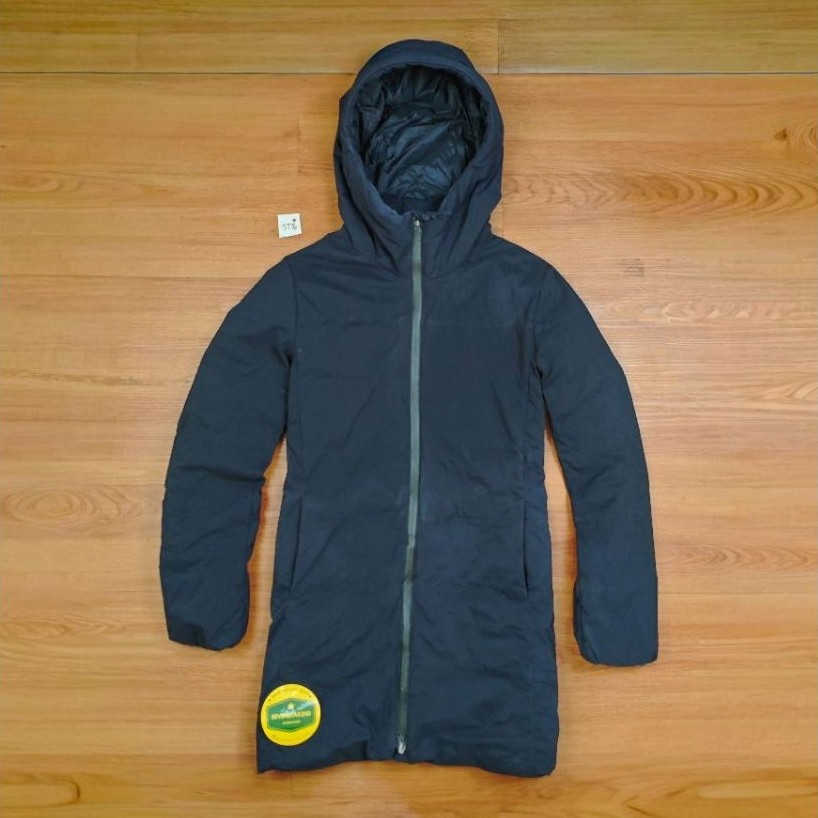 uniqlo Seamless woman  jacket