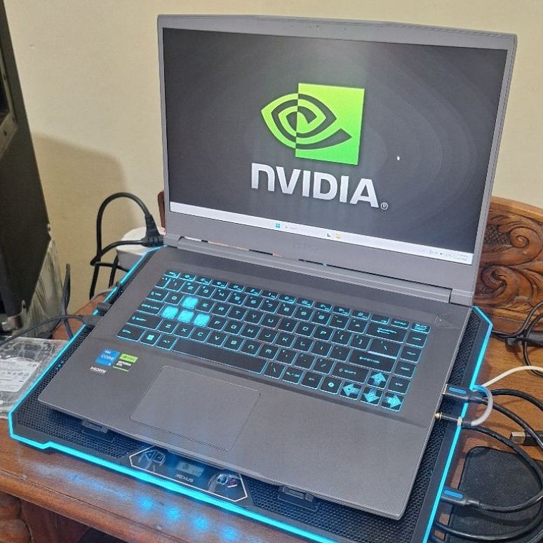 MSI RTX 4050 16/512 garansi 2028 laptop gaming malang kota