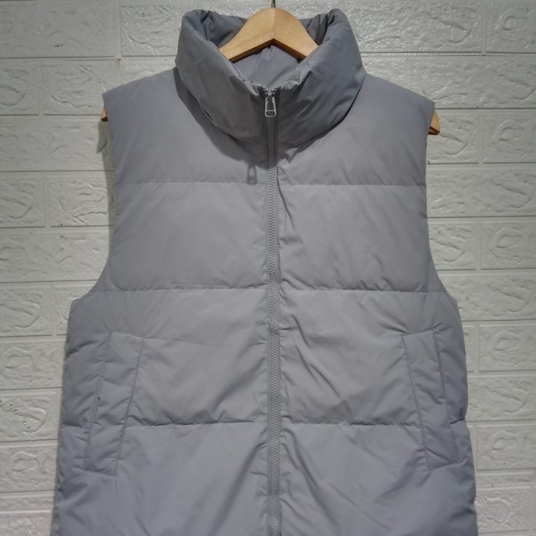 GLOBAL UNIQLO GU Frost Free Quilted Vest soft grey