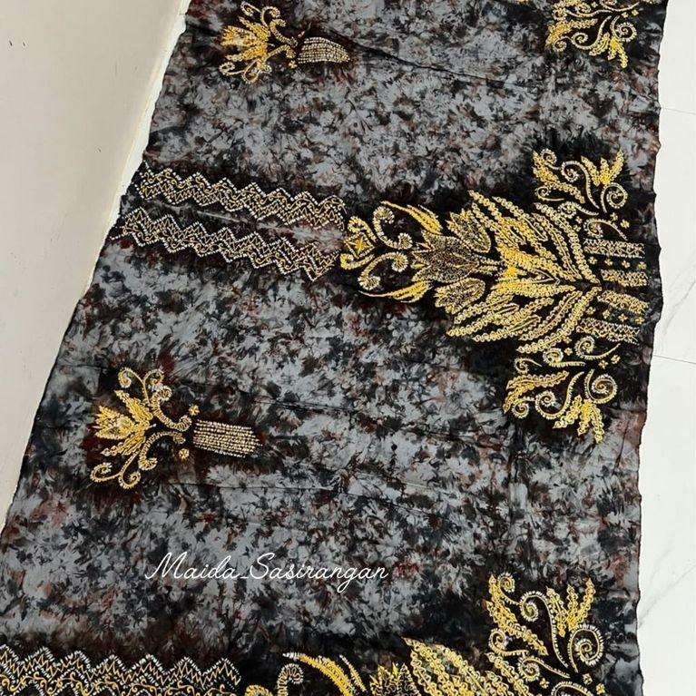 Kain Sasirangan Bordir