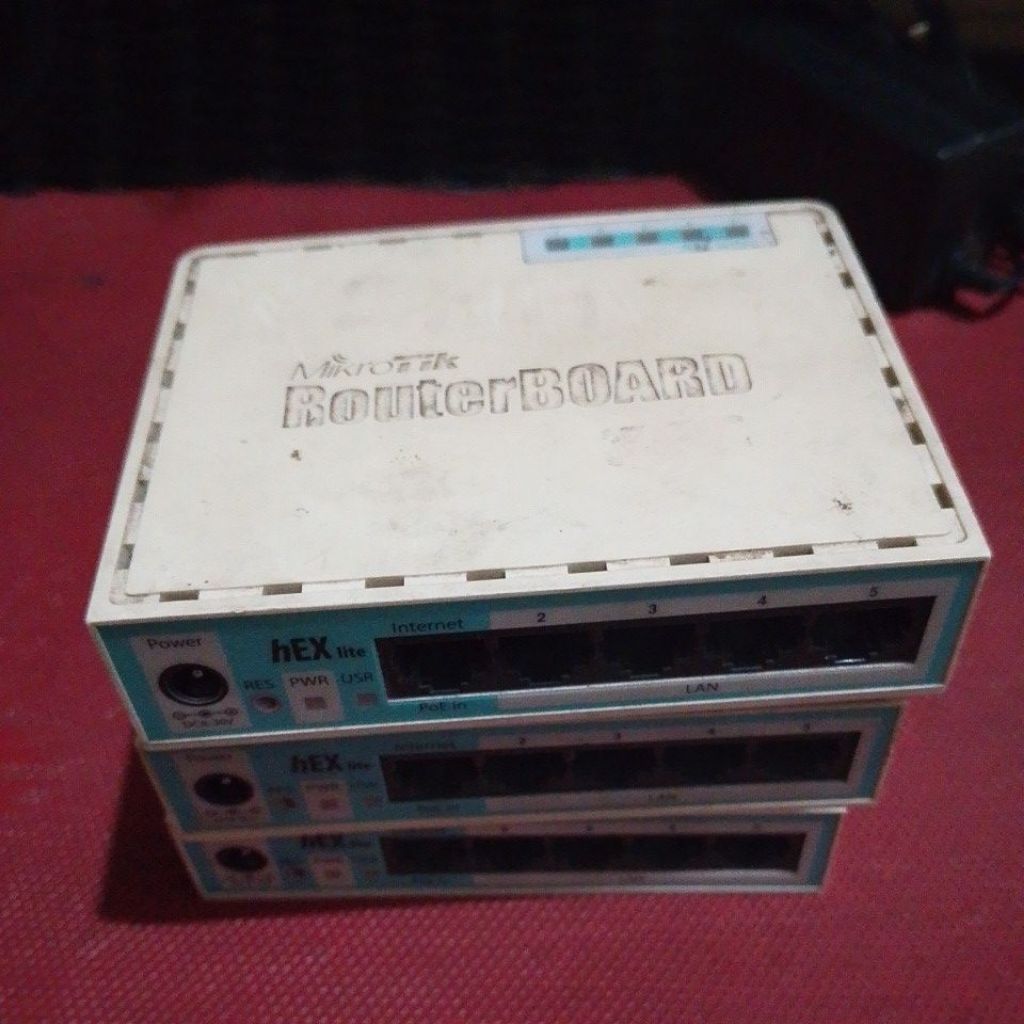 mikrotik rb750r2