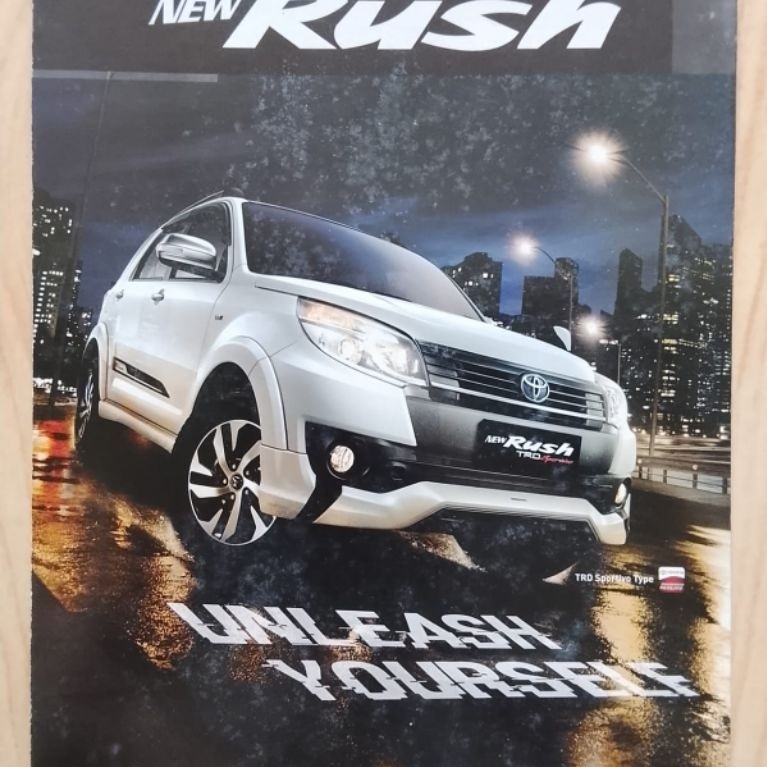 Brosur Toyota New Rush 2015 Original 4 Halaman