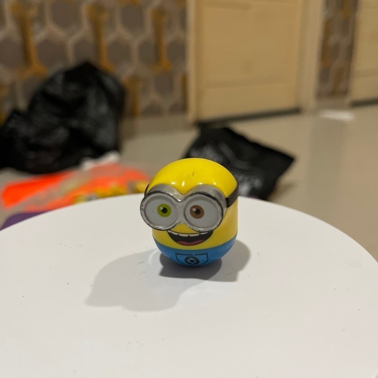 Figure Minion Cha Cha — Hadiah Permen Coklat Cha Cha Koleksi Langka