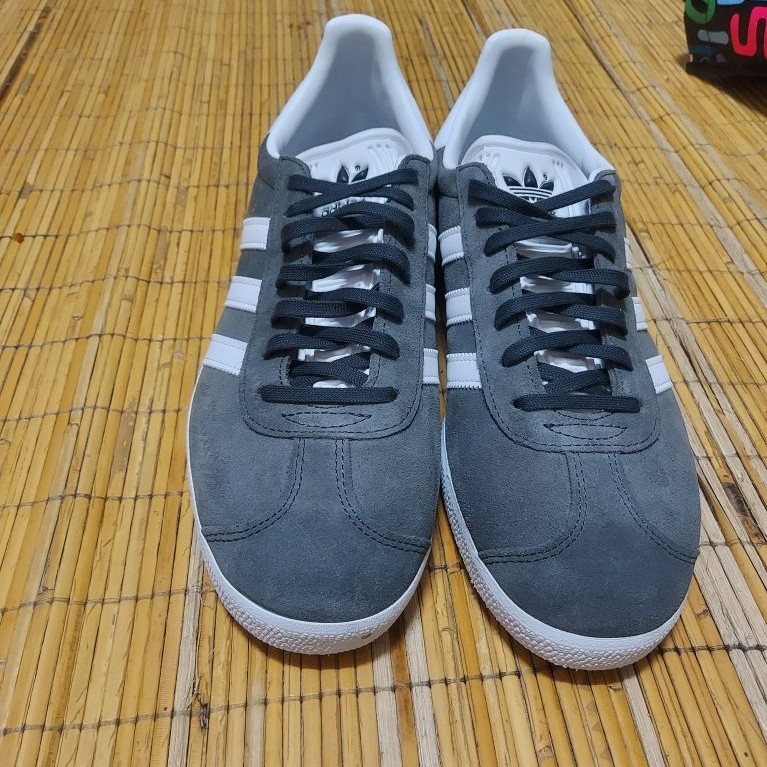 ADIDAS Gazelle OG Second Original Ukuran 43,5 Abu-Abu Kondisi Bagus