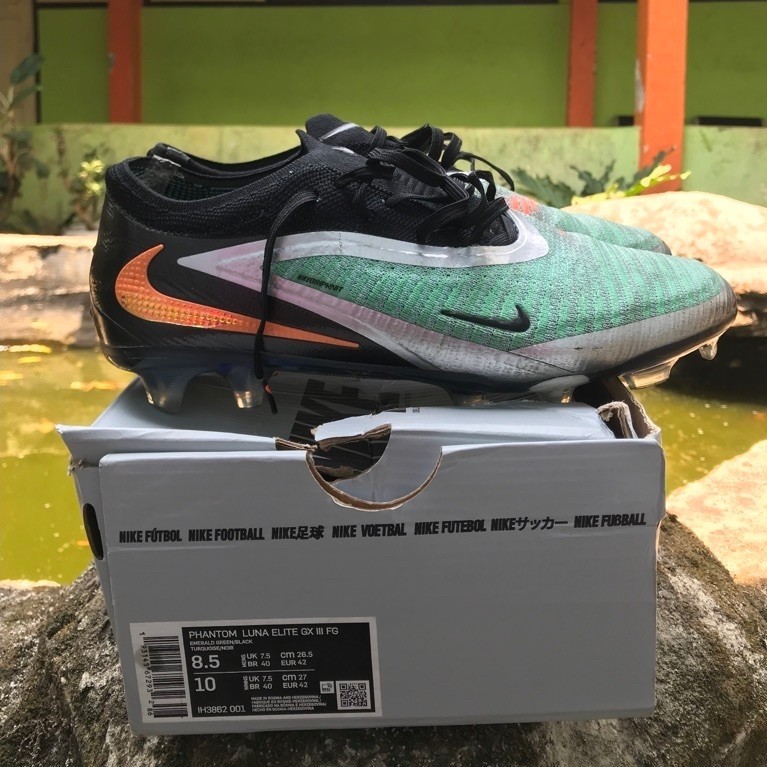 sepatu nike phantom