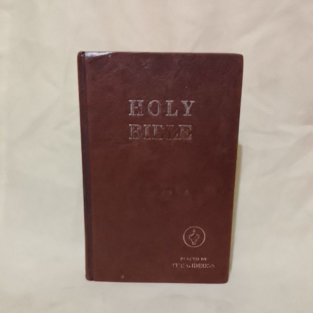 holy Bible the gideons international